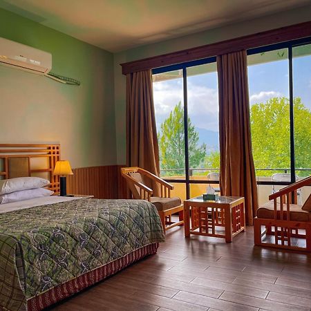 Rock City Resort Saidu Sharif Exteriér fotografie