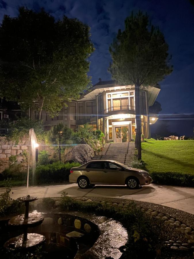 Rock City Resort Saidu Sharif Exteriér fotografie