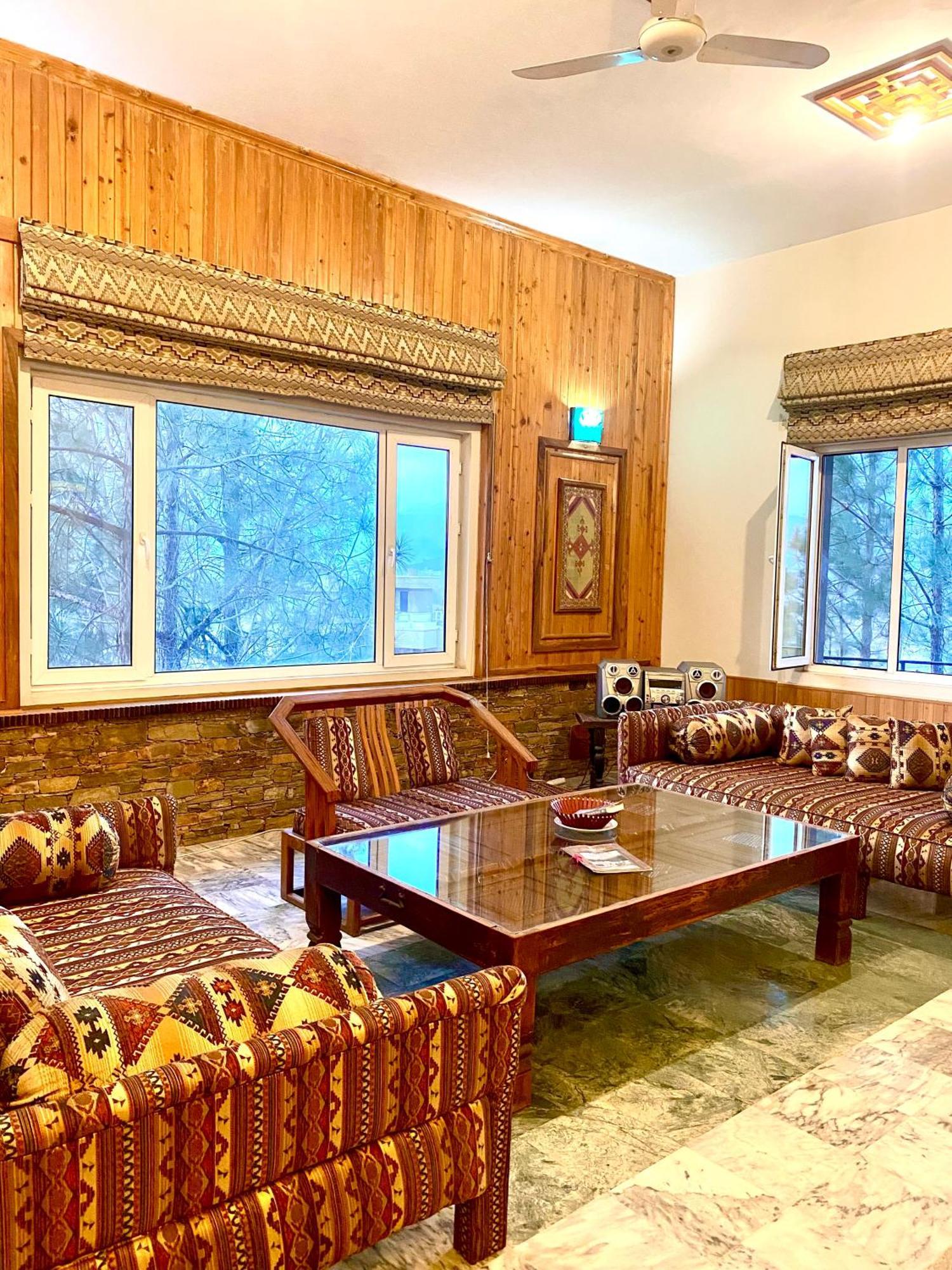 Rock City Resort Saidu Sharif Exteriér fotografie