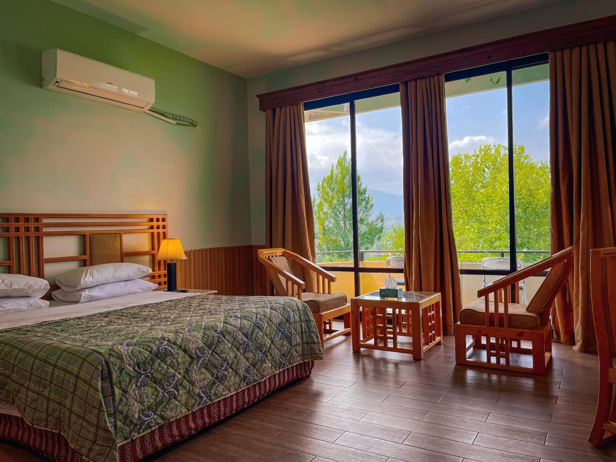Rock City Resort Saidu Sharif Exteriér fotografie